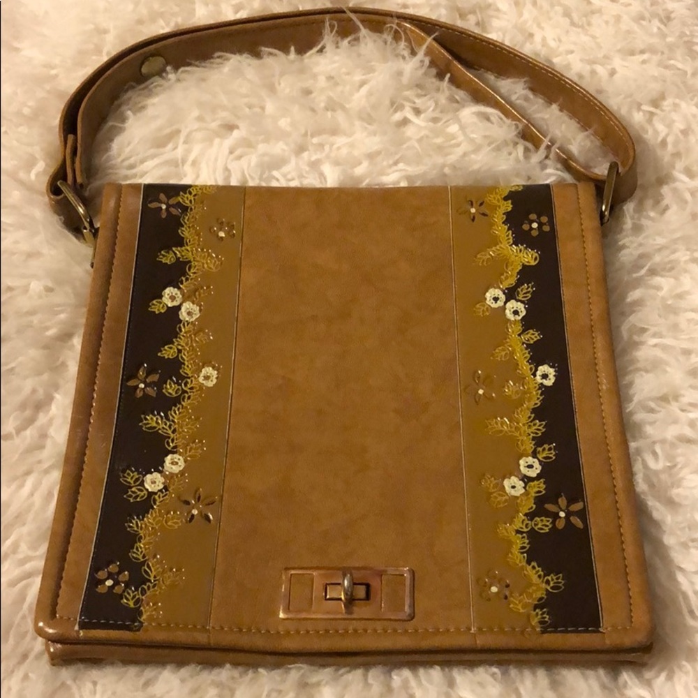 Vintage Vinyl Floral Detail Shoulder HandBag